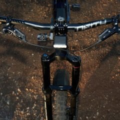 Knog Blinder 1800 Lümen IP67 Bisiklet Ön Far Aydınlatma