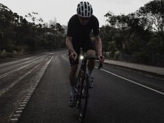 Knog Blinder SQUARE 200 Lm Bisiklet Ön Aydınlatma Far