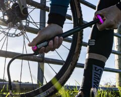 Muc-Off AirMach Karbon Bisiklet Pompası 130 Psi