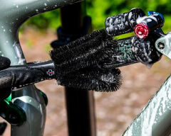 Muc-Off İki Uçlu Bisiklet Fırçası