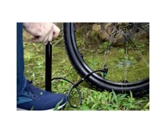 Giyo GM-631 140psi Göstergeli Mini Ayaklı Bisiklet Pompası